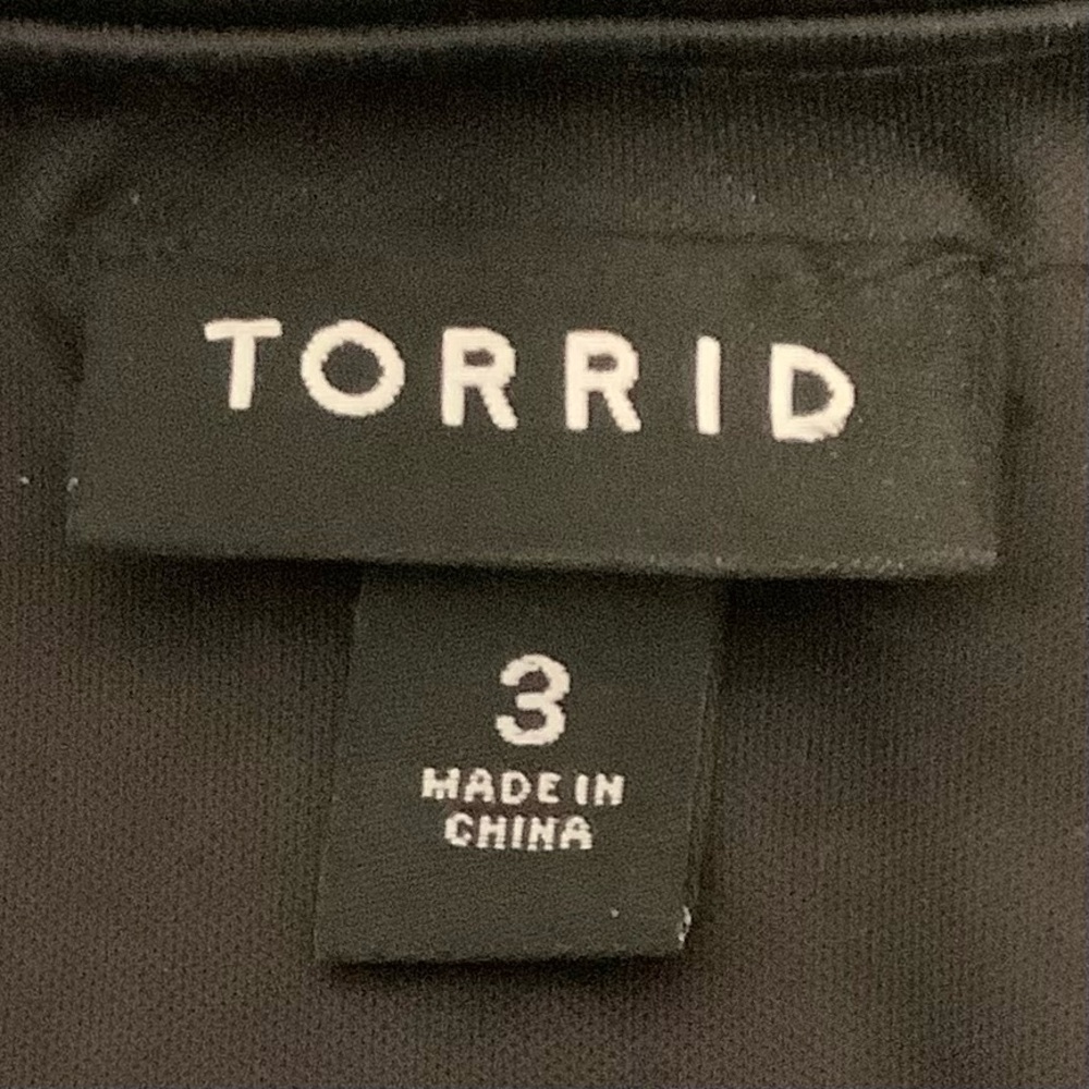 TORRID Women’s Black Faux Leather Lace Up Peplum Top Size 3 - Picture 3 of 8